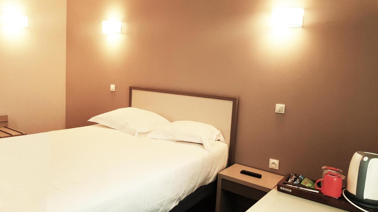 Modern'Hotel Valenciennes Kültér fotó