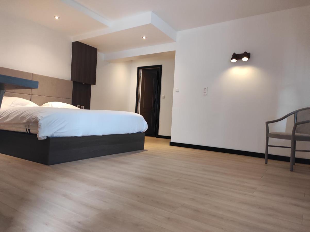 Modern'Hotel Valenciennes Kültér fotó